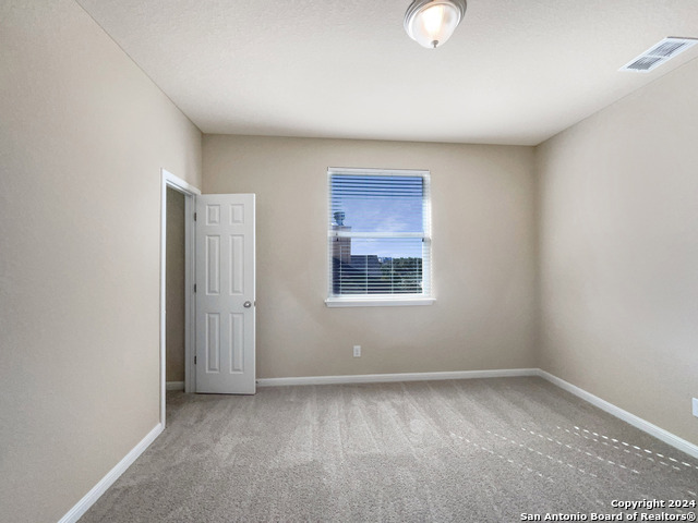 Listing photo id 29 for 9615 Calmont Way