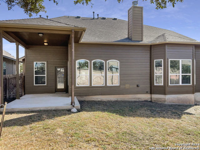 Listing photo id 31 for 9615 Calmont Way