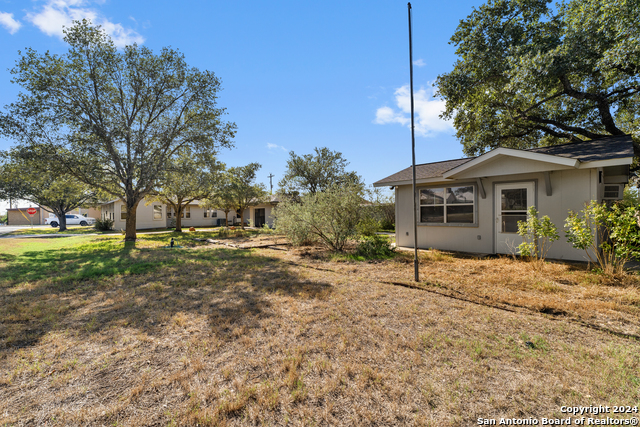 Listing photo id 18 for 311 Schneider St