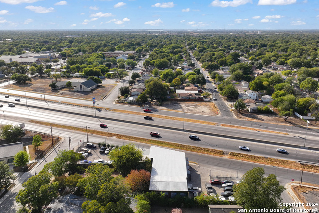 Image 38 of 40 For 5220 Interstate 35 S