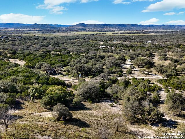 Image 10 of 30 For 207 Roadrunner Trail