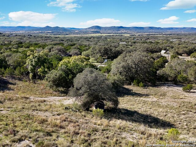 Image 7 of 30 For 207 Roadrunner Trail