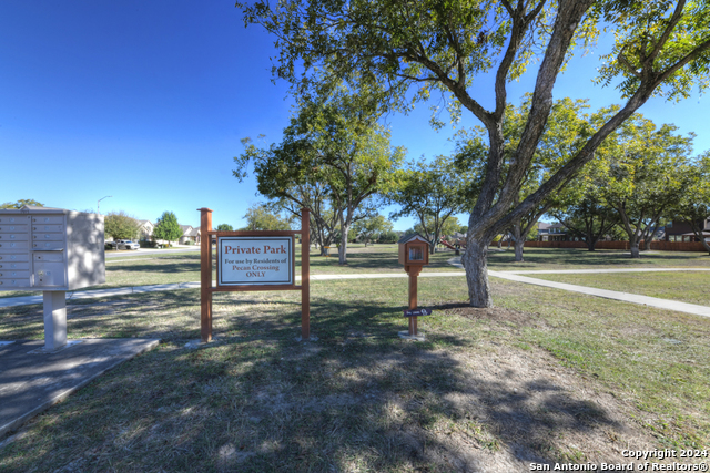 Image 33 of 34 For 511 Pecan Forest