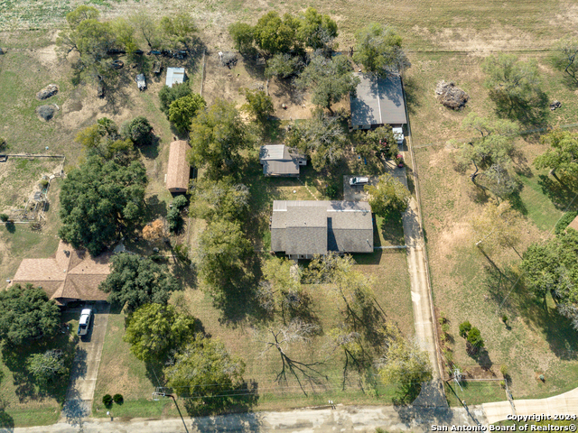 Details for 7052 Tree Bend St, China Grove, TX 78263