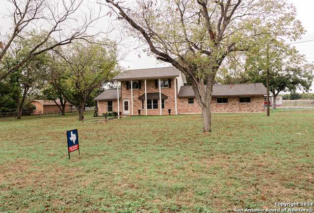 Image 6 of 44 For 7052 Tree Bend St