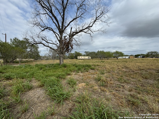 Image 37 of 44 For Tract 1 Kinney Rd 2.09 Acres