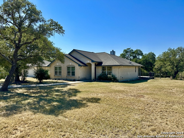 Listing photo id 4 for 1798 River Bluff Circle