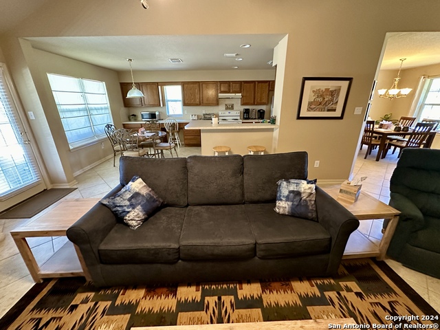 Listing photo id 7 for 1798 River Bluff Circle