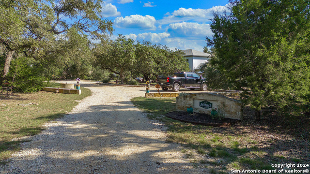 Listing photo id 0 for 370 Rim Rock Ranch