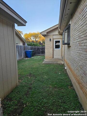 Image 46 of 47 For 2806 Quail Oak