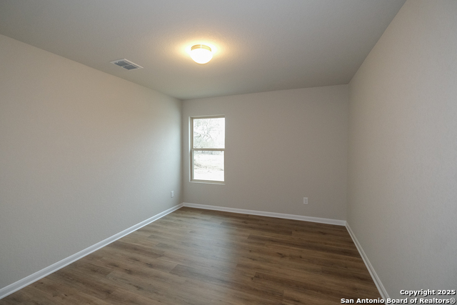 Listing photo id 9 for 22224 Jordans Place