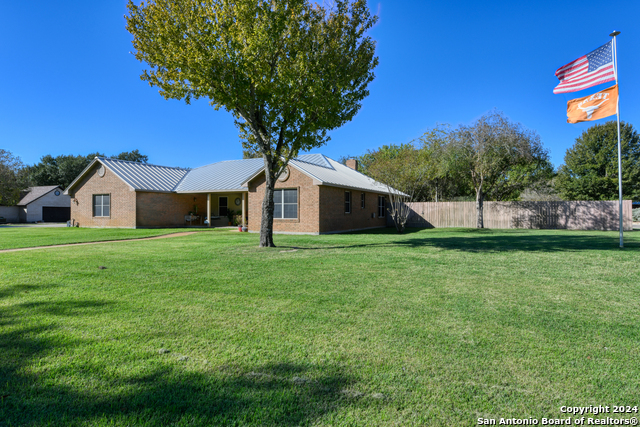 Details for 1333 Continental Dr S, Pleasanton, TX 78064