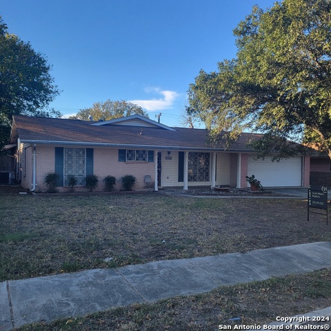 Details for 4302 Hall Park Dr, San Antonio, TX 78218