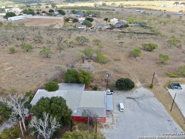 Listing photo id 12 for 19260 Mcdonald St