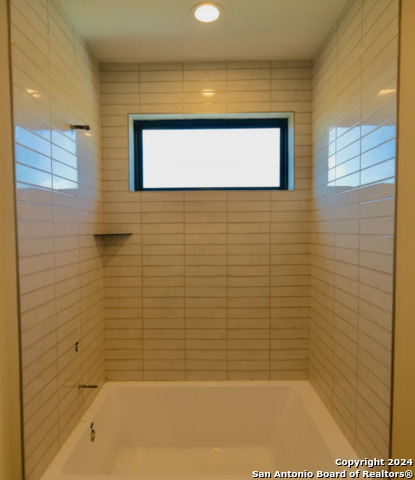 Image 13 of 30 For 10899 S Hausman Rd  201
