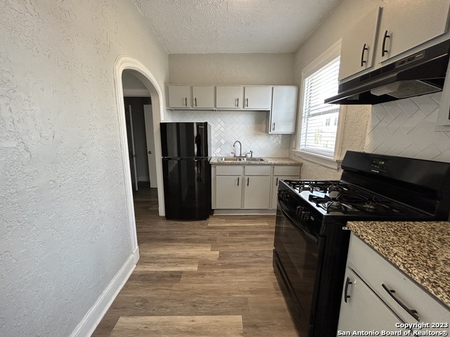 Listing photo id 1 for 1625 Mccullough Ave  5