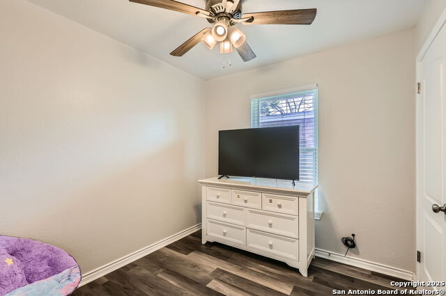 Listing photo id 6 for 207 Villaret Blvd E