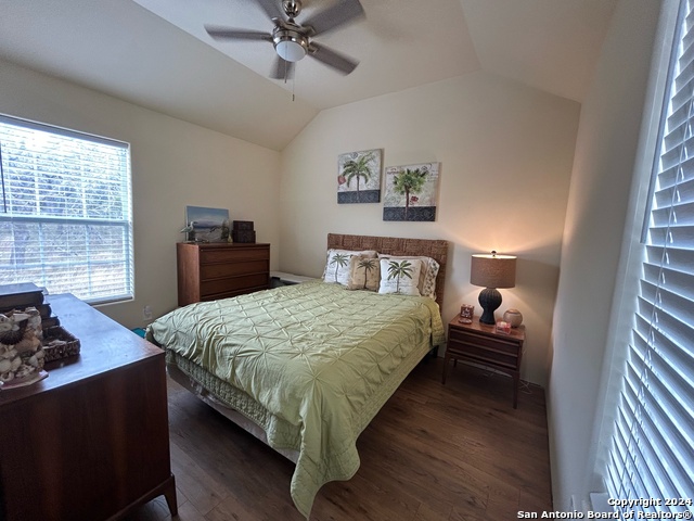 Listing photo id 8 for 147 Crooked Creek Path