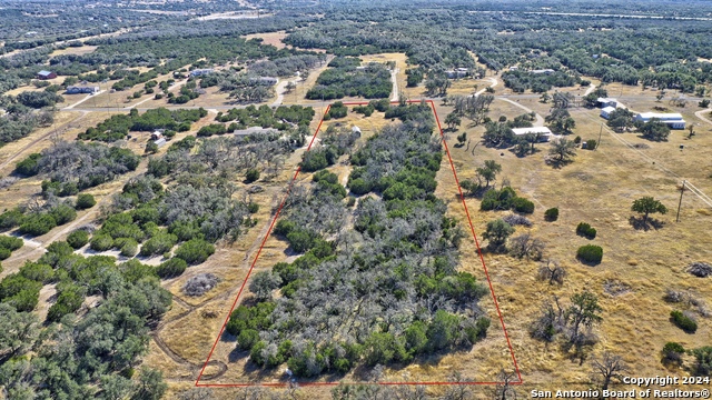 Listing photo id 28 for 147 Crooked Creek Path