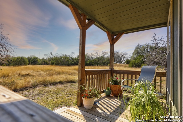 Listing photo id 4 for 147 Crooked Creek Path