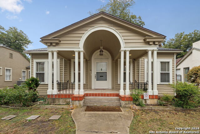 Details for 218 Hollywood Ave W, San Antonio, TX 78212