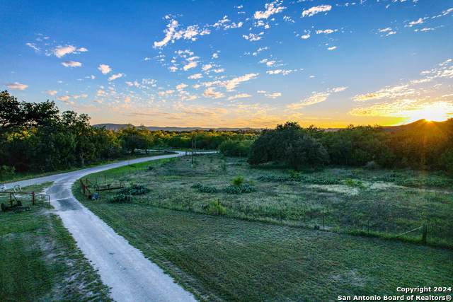 Image 17 of 17 For 609 B & R Rd