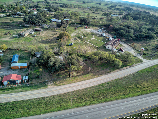 Image 30 of 32 For 17770 Interstate 35