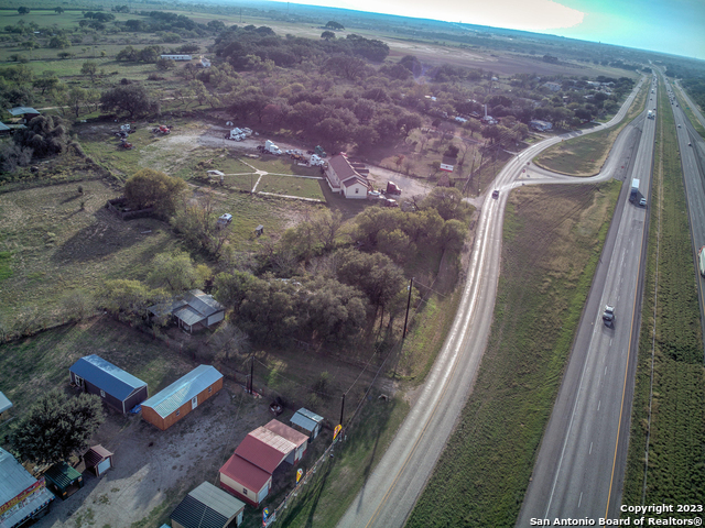 Image 32 of 32 For 17770 Interstate 35