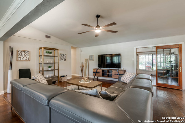 Image 9 of 50 For 250 Donella Dr