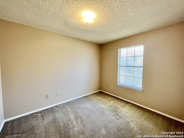 Image 12 of 21 For 4545 Hoeneke St  302