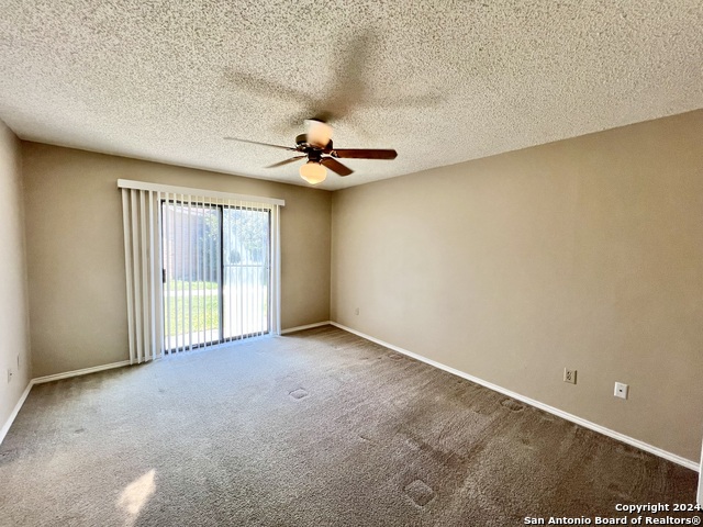 Image 14 of 21 For 4545 Hoeneke St  302