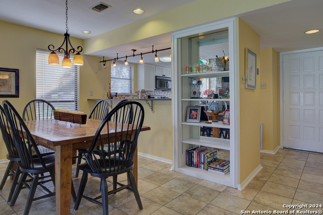 Image 20 of 50 For 214 T Bar M Dr  214