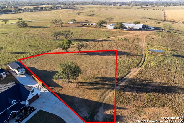 Details for 504 E St  , Floresville, TX 78114