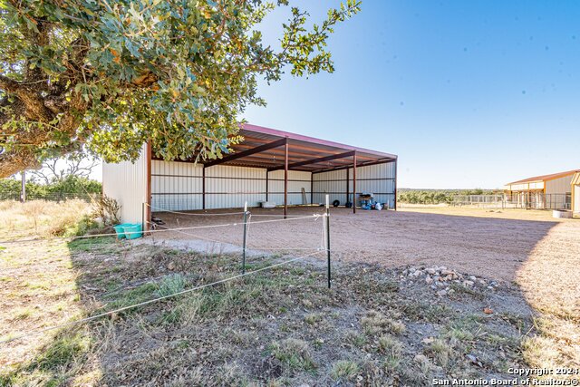 Image 29 of 67 For 8800 Ranch Road 965