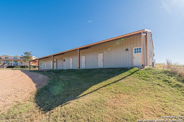 Image 42 of 67 For 8800 Ranch Road 965