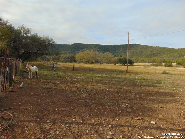 Image 24 of 28 For 969 Walter White Ranch Rd.