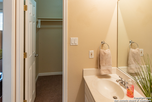 Image 18 of 37 For 129 Chapel Hill Circle  129