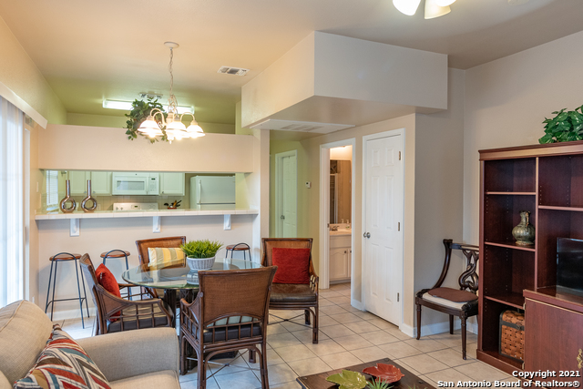 Image 5 of 37 For 129 Chapel Hill Circle  129