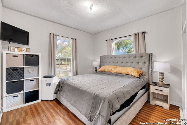 Image 7 of 13 For 830 Canton  