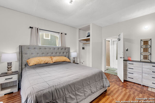 Image 8 of 13 For 830 Canton  