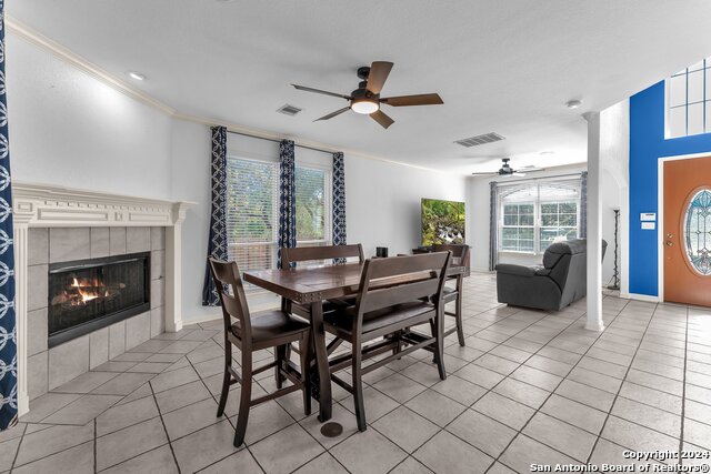 Listing photo id 9 for 4730 Del Mar Trl