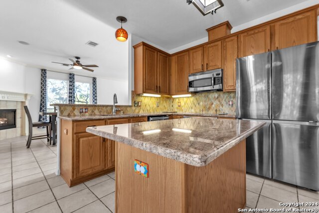 Listing photo id 14 for 4730 Del Mar Trl