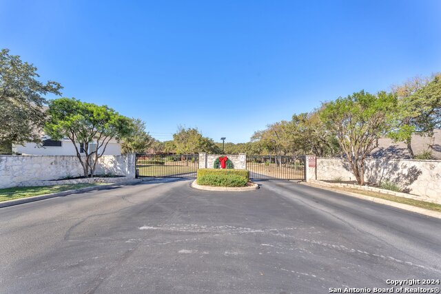 Listing photo id 53 for 4730 Del Mar Trl