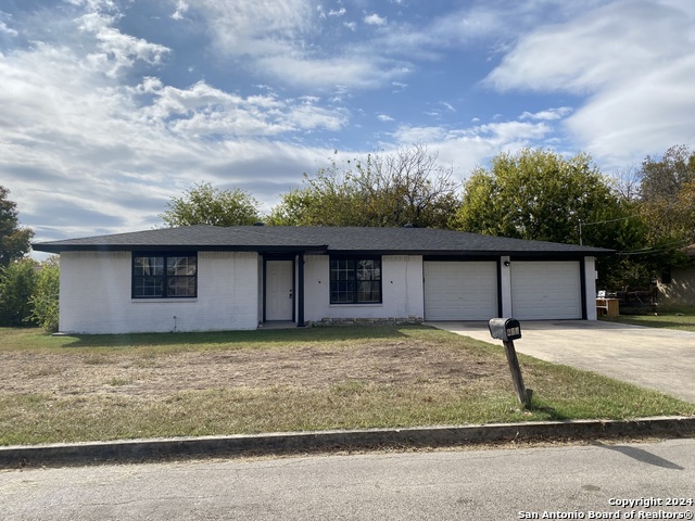 Details for 250 Skyview Ave, New Braunfels, TX 78130