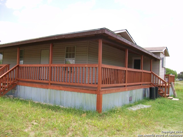 Details for 115 Terrace Hill Ln, Floresville, TX 78114