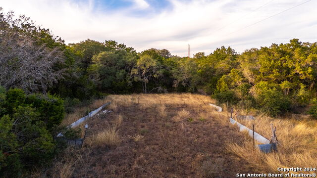 Image 14 of 17 For 111 Hondo Oaks