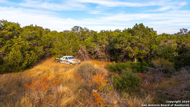 Image 16 of 17 For 111 Hondo Oaks