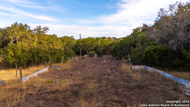 Image 3 of 17 For 111 Hondo Oaks