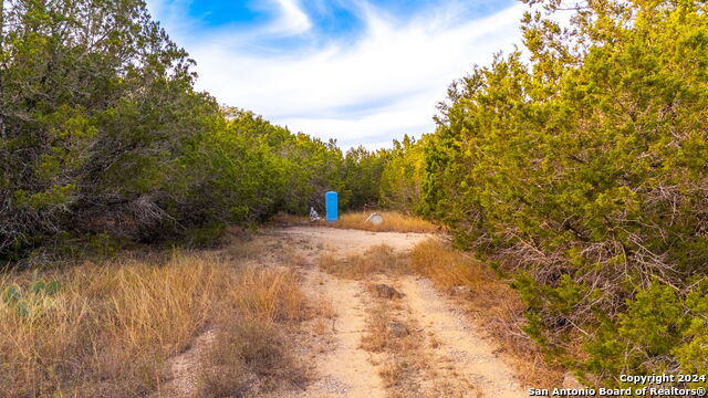 Image 4 of 17 For 111 Hondo Oaks