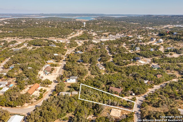 Details for 661 Valley Rdg, Canyon Lake, TX 78133
